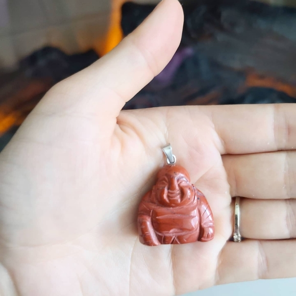 Beautiful Buddha carving Pendant/ Natural Crystals - Picture 2 of 4